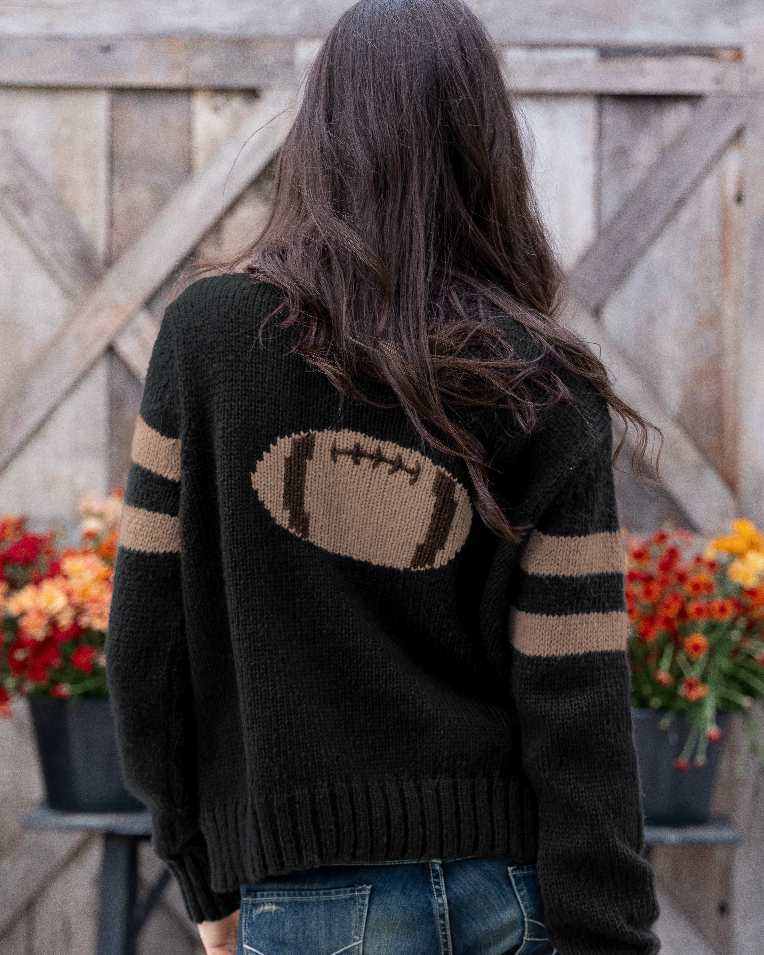 black-dark cedar