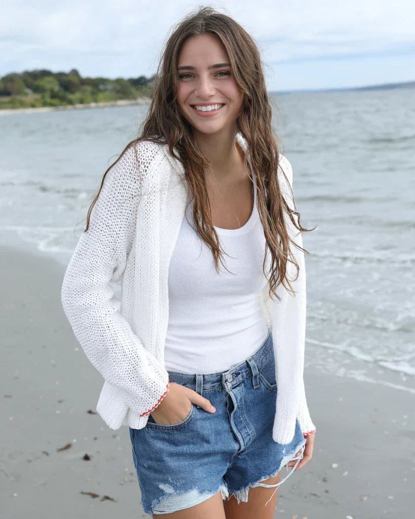 breaker-white-apple-red