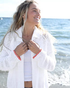 breaker-white-apple-red