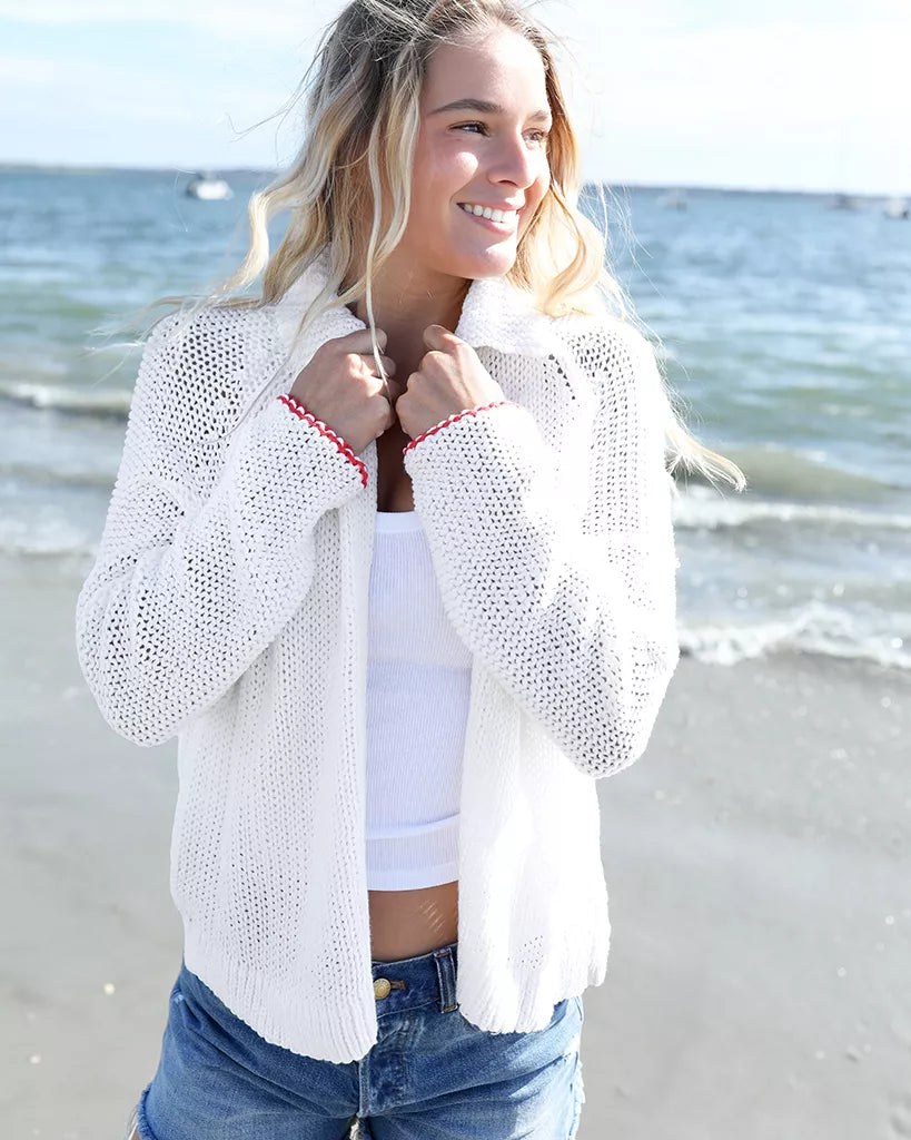 breaker-white-apple-red